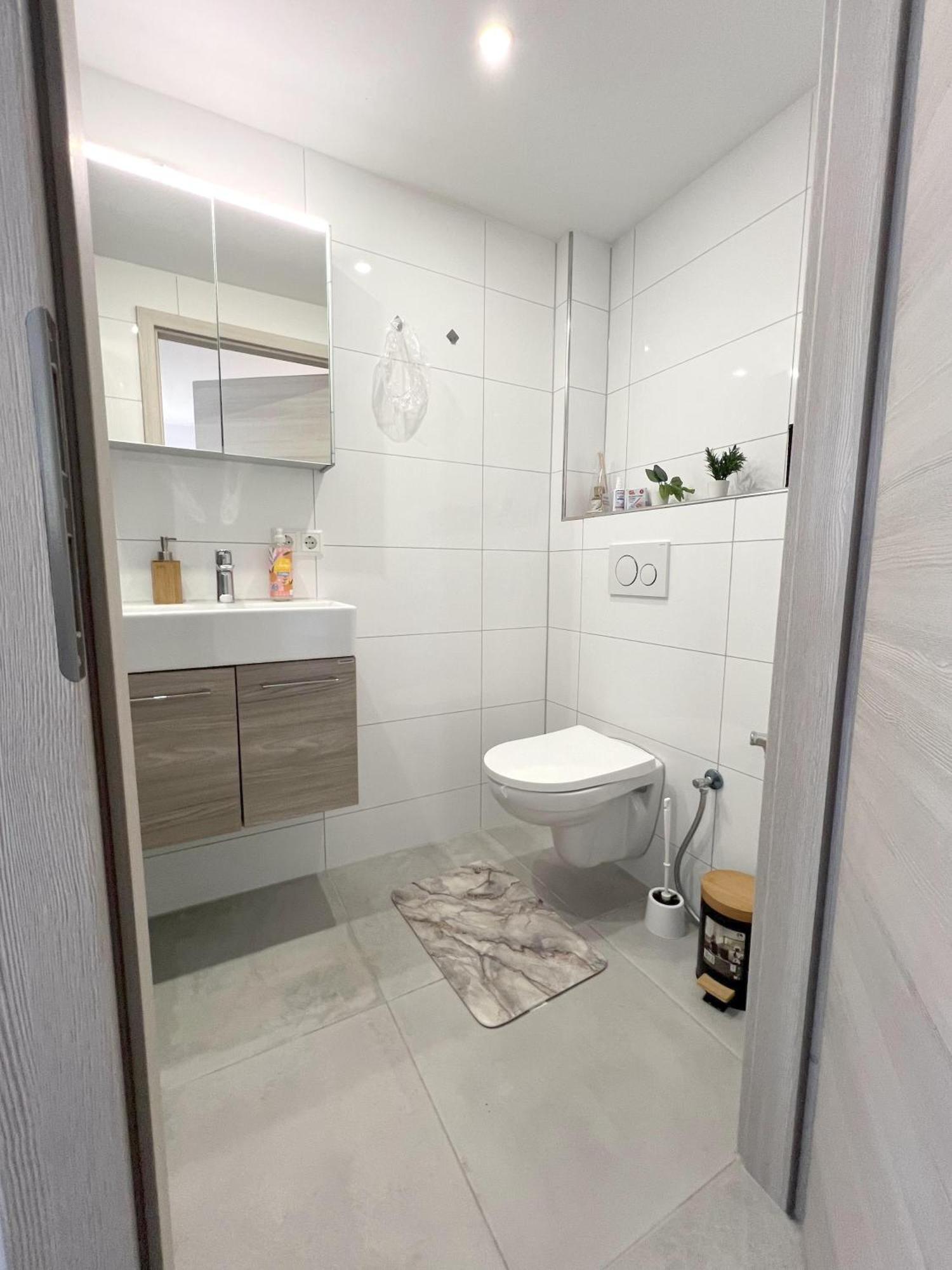 Willkommen In Dagersheim Bei Boeblingen! Gemuetliches 1 Zi Appartement Zum Wohlfuehlen In Einem Angenehmen Umfeld! 外观 照片